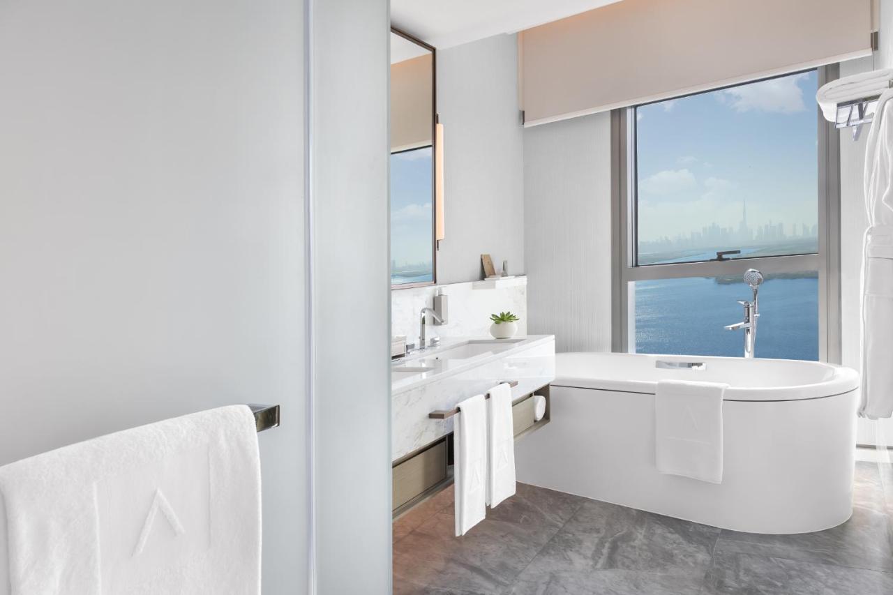 Address Creek Harbour Hotel ดูไบ ภายนอก รูปภาพ Bathroom